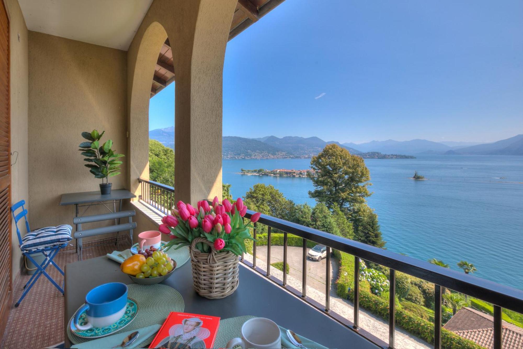 Pandora Lake View Stresa - Happy Rentals Zewnętrze zdjęcie